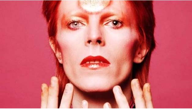 11 ISPILU: Gaurko saioan “starman” (Bowie)