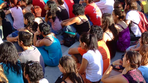 HIZPIDEA: Euskal Herriko 18 urteetako beherakoen %20 pobrezian edo bazterketa egoeran daude
