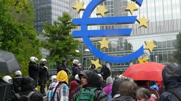 HIZPIDEA: Euroa maldan behera, Europar Batasuneko egoera ekonomiakoa aztergai