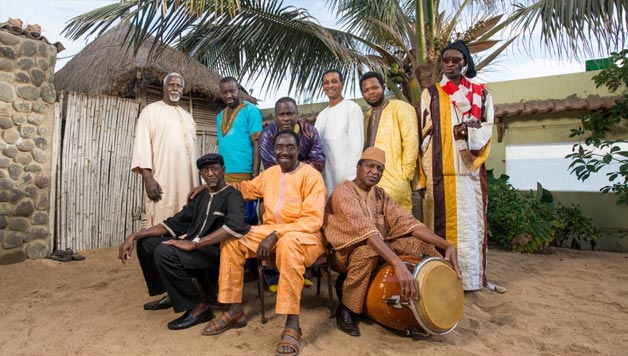 SOINUGELA: Orchestra Baobab, Dr. John, Chuck Berryren kantutegia