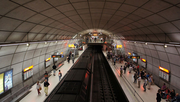 Laugarren linearen zain protesta egingo du larunbatean “Metro linea 4” plataformak