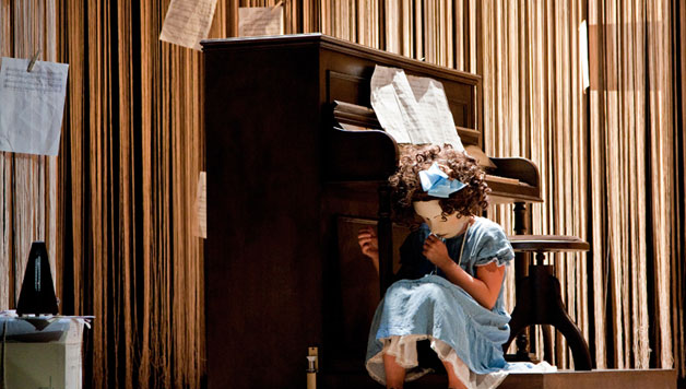 PIPERPOLIS: Izar piano jolearen historia, Marie de Jongh taldearen antzezlan berria