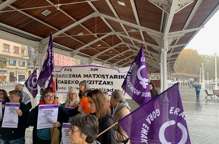 Azaroaren 25erako mobilizazioak deitu ditu Euskal Herriko Mugimendu Feministak